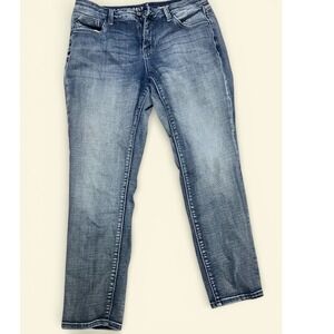 Laurie Felt Women's Boyfriend Jeans - Faded Blue Wash